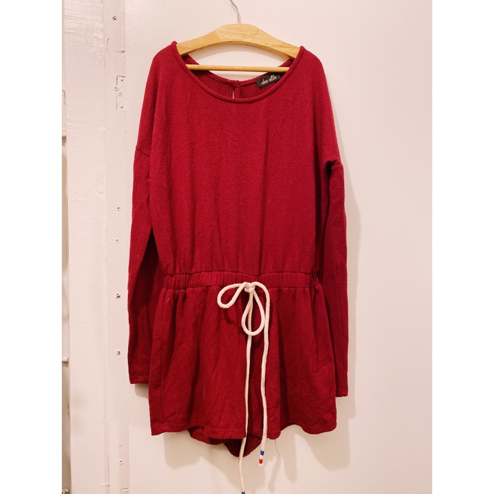 Dee Elle Burgundy Long Sleeve Romper | Size XS | White Tie Waist